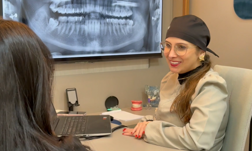 MINUTO ODONTO | Fio dental antes ou depois da escova?