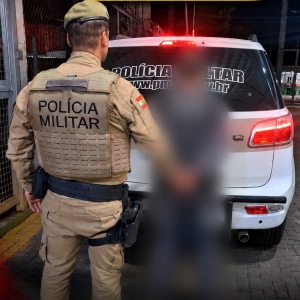 Foragido é preso na orla de BC após alerta do serviço de inteligência