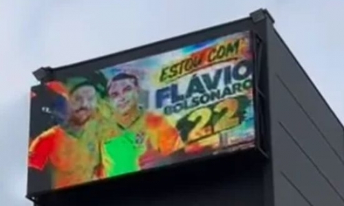 Empresário de Tijucas retira propaganda política de telão após intimação da Justiça Eleitoral
