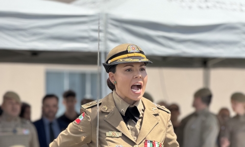 Tenente-coronel assume 12º BPM e faz história como primeira comandante mulher da unidade