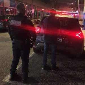 Tentativa de reconciliação familiar em BC termina em prisão após mãe e filha serem agredidas