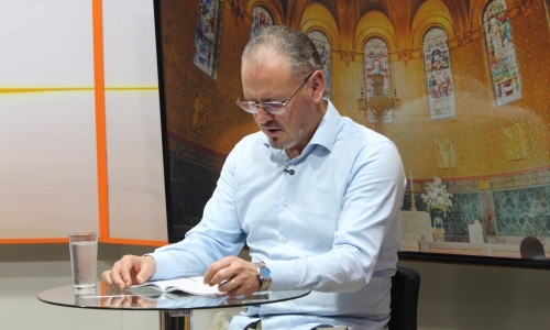 Padre Elizandro Scarsi conduz inspirador momento de fé e bênção nesta sexta-feira, 23 de outubro