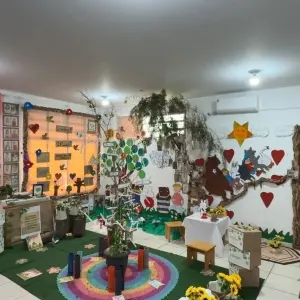 EDUCAÇÃO ▶️ | Varal Literário estimula a leitura nas escolas municipais