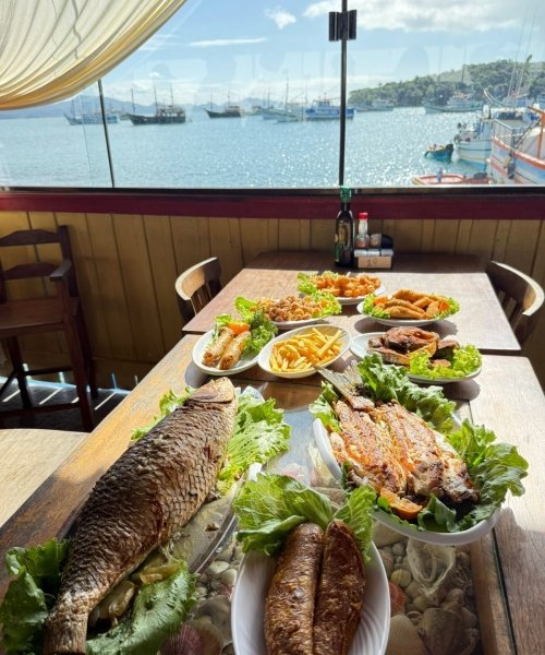 APAE de Porto Belo apresenta menu da Festa da Tainha a autoridades e imprensa