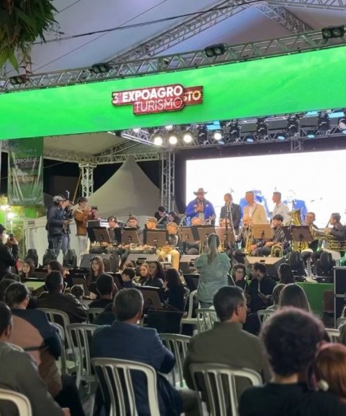 3ª Expo Agro Turismo reúne celebração e fé no primeiro dia