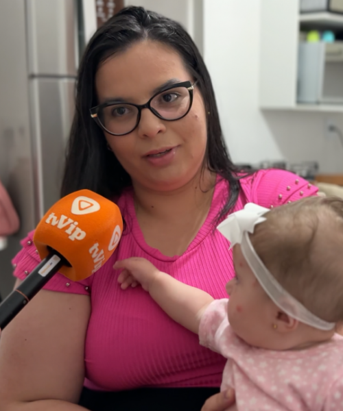 Bebê de 6 meses precisa de capacete ortopédico