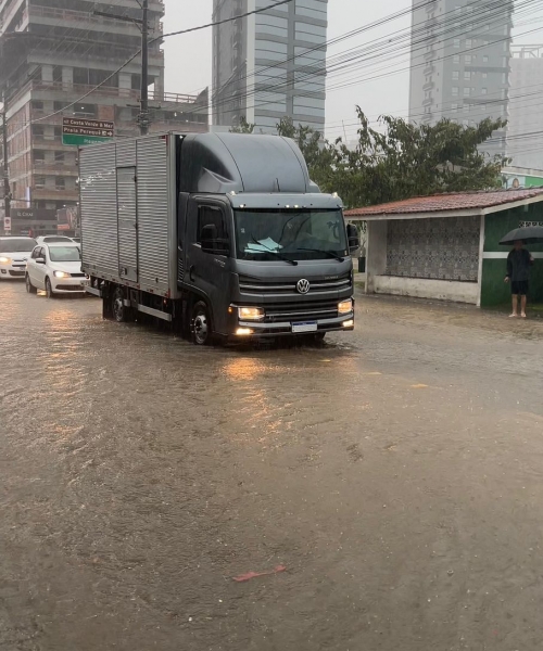 Região enfrenta temporais nesta terça com risco de granizo