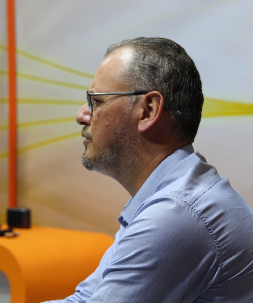 Renove sua fé e encontre força nas mensagens e orações do Padre Elizandro, ao vivo nesta tarde