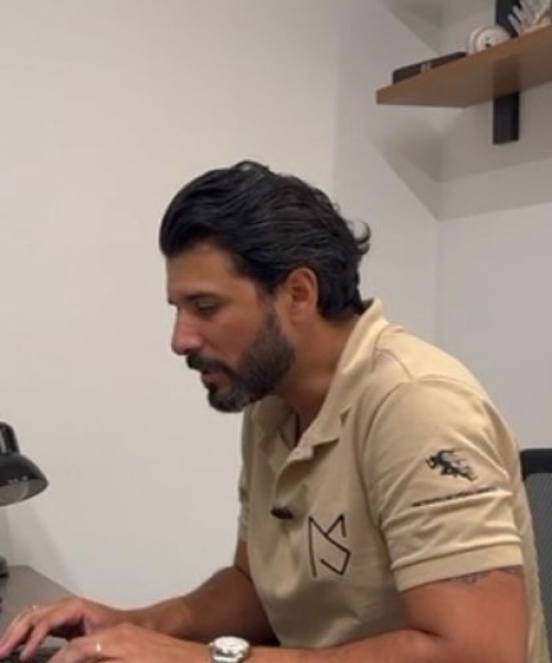 Má postura afeta saúde, causa dores e pode comprometer o desempenho físico