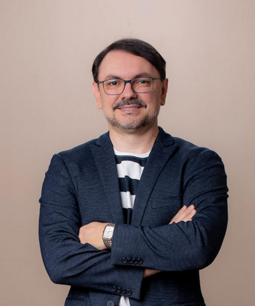 Município investe na educação com palestra de Rossandro Klinjey