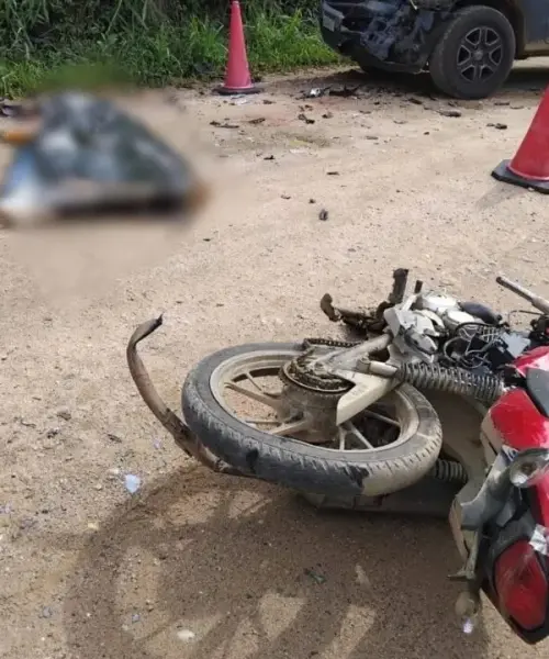 Acidente com moto termina em morte de adolescente de 15 anos