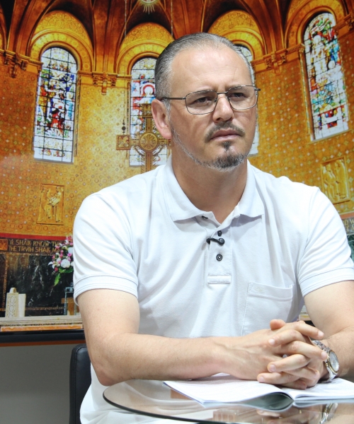 Assista a mensagem do Tarde de Fé desta terça-feira, 24 de fevereiro, com Padre Elizandro ScarsiAssista a mensagem do Tarde de Fé desta terça-feira, 24 de fevereiro, com Padre Elizandro Scarsi