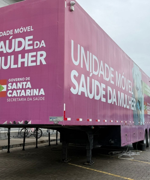 Carreta da Saúde da Mulher realiza exames de prevenção em Itapema