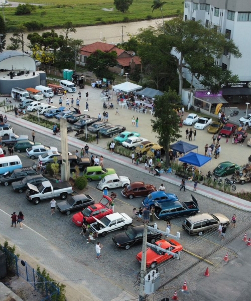 Lançamento do 3º Antigos e Amigos reúne público em Tijucas