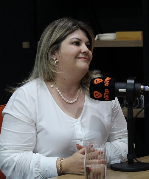 PODCAST VIP | A especialista que devolve confiança às mulheres, um tratamento de cada vez