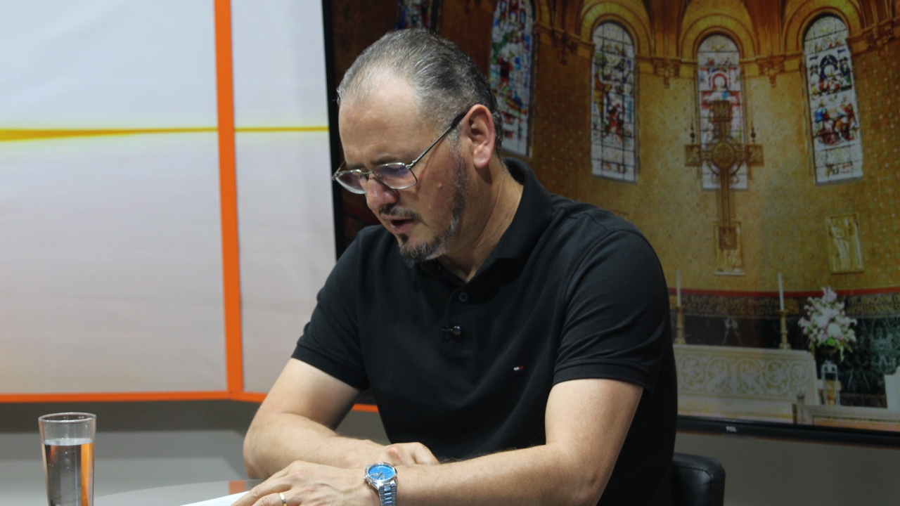 Padre Elizandro conduz o Tarde de fé para sua Sexta-feira, 01 de Maio