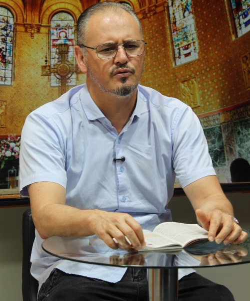 Encontro de fé com Padre Elizandro renova a esperança nesta quinta-feira, 07 de Maio