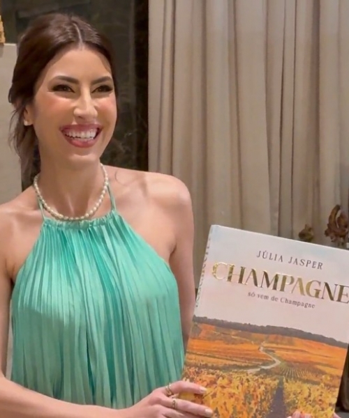 Autora tijuquense fala sobre o seu livro 