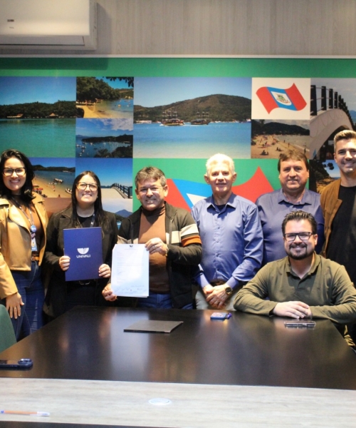 DIRETO DA REDAÇÃO | Porto Belo firma parceria com Univali