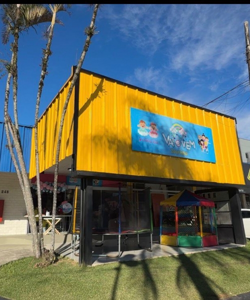 Bazar infantil reinaugura em São João Batista