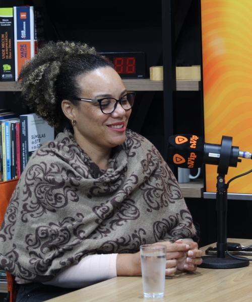 Adriana fala sobre fé e apoio nos momentos difíceis no Podcast Vip