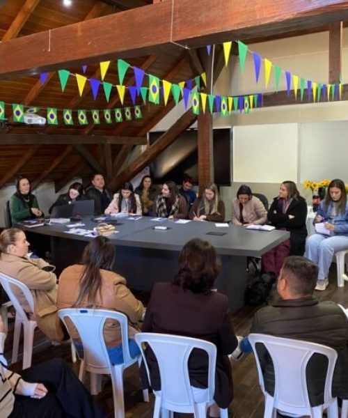 DIRETO DA REDAÇÃO | Tecnologia e Educação pautam o Desfile Cívico de Canelinha
