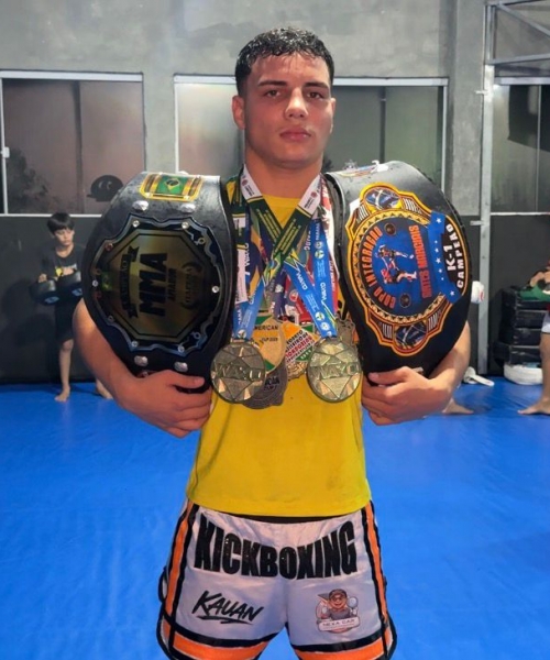Jovem classificado para torneio mundial de Kickboxing sonha em representear Tijucas