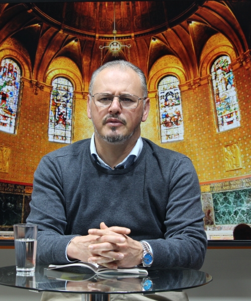 Padre Elizandro Scarsi compartilha bênçãos e uma palavra de esperança nesta segunda-feira, 29 de junho