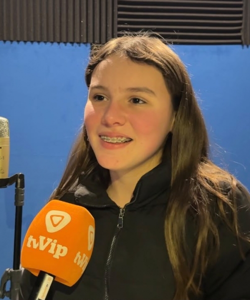Jovem cantora representa Tijucas no Santa Catarina Canta