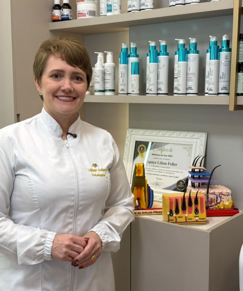 MINUTO TRICOLOGISTA | Você sabia que o excesso de vitaminas também pode causar queda de cabelo?