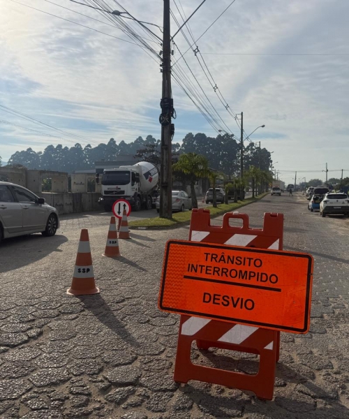 José Manoel Reis tem trânsito reorganizado para início de obras de pavimentação 