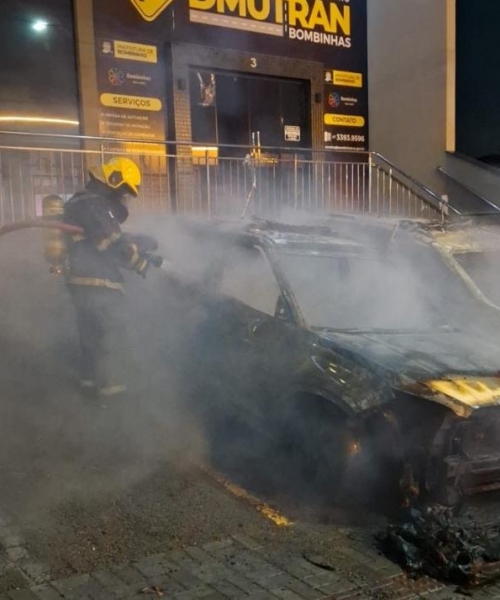 Suspeito de incendiar viaturas em Bombinhas tem prisão decretada