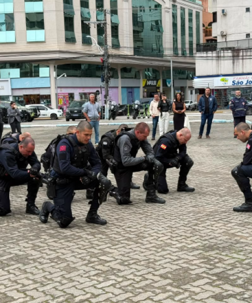 Formatura marca conclusão de curso especializado em motopatrulhamento em Itapema