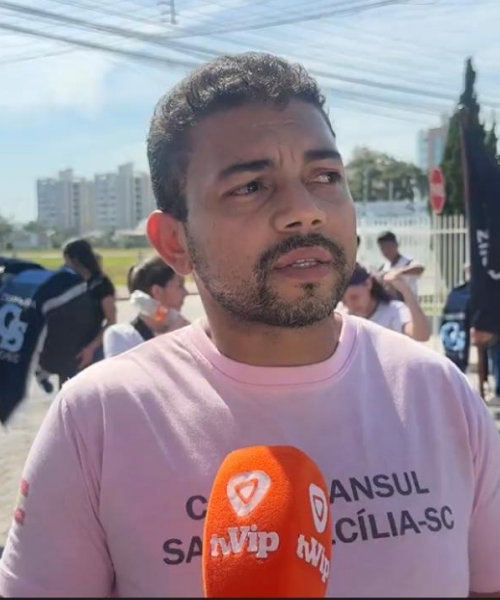 Ruas de Tijucas são tomadas por ensaio de Fanfarra da Cruz e Souza