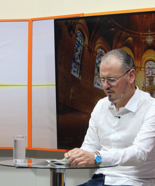 Mensagens de fé e oração com Padre Elizandro para sua terça-feira, 01 de setembro