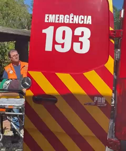 Homem é hospitalizado após queda de telhado em Nova Trento
