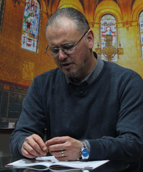 Mensagens de fé e oração com Padre Elizandro para sua terça-feira, 15 de setembro