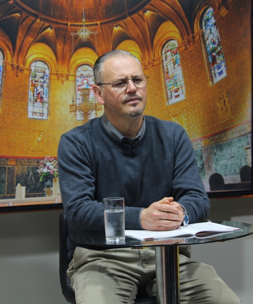 Padre Elizandro Scarsi encerra a semana com bênçãos e mensagem de esperança nesta sexta-feira, 18 de setembro