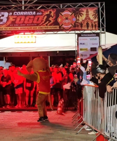 3ª Corrida do Fogo marca noite do último sábado em São João Batista