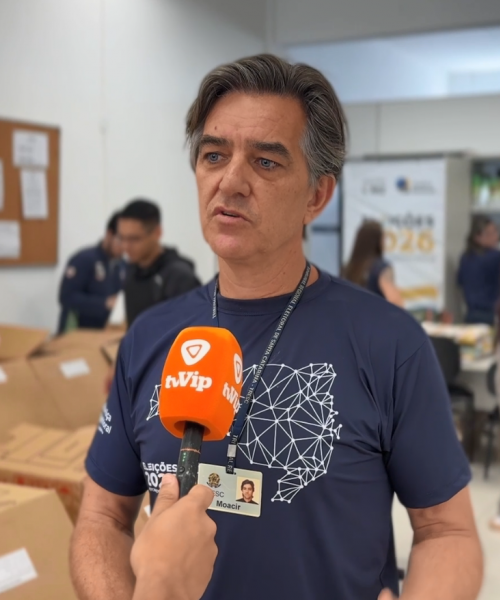 IRREGULAR | Denúncia no pardal gera notificação para retirada de propaganda política